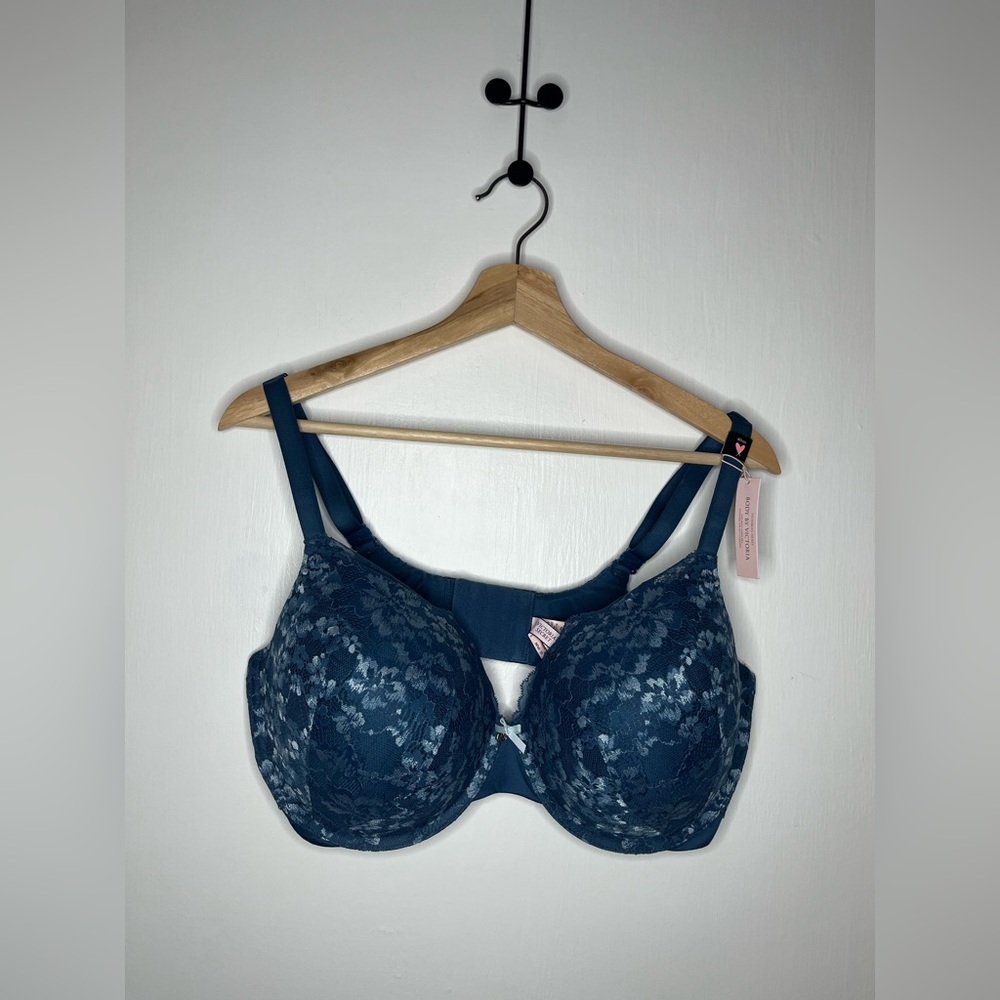 Victoria's Secret Lace Underwire Bra in Teal